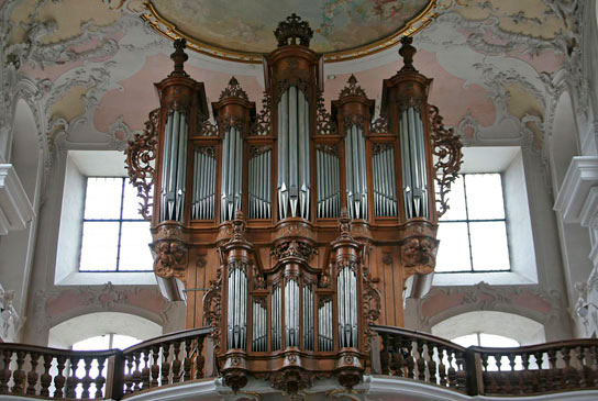 [bild] J-A Silbermann-orgeln i Arlesheim ~ Fasaden